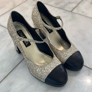 Chanel Gold Glitter Mary Janes Size 41 (11)